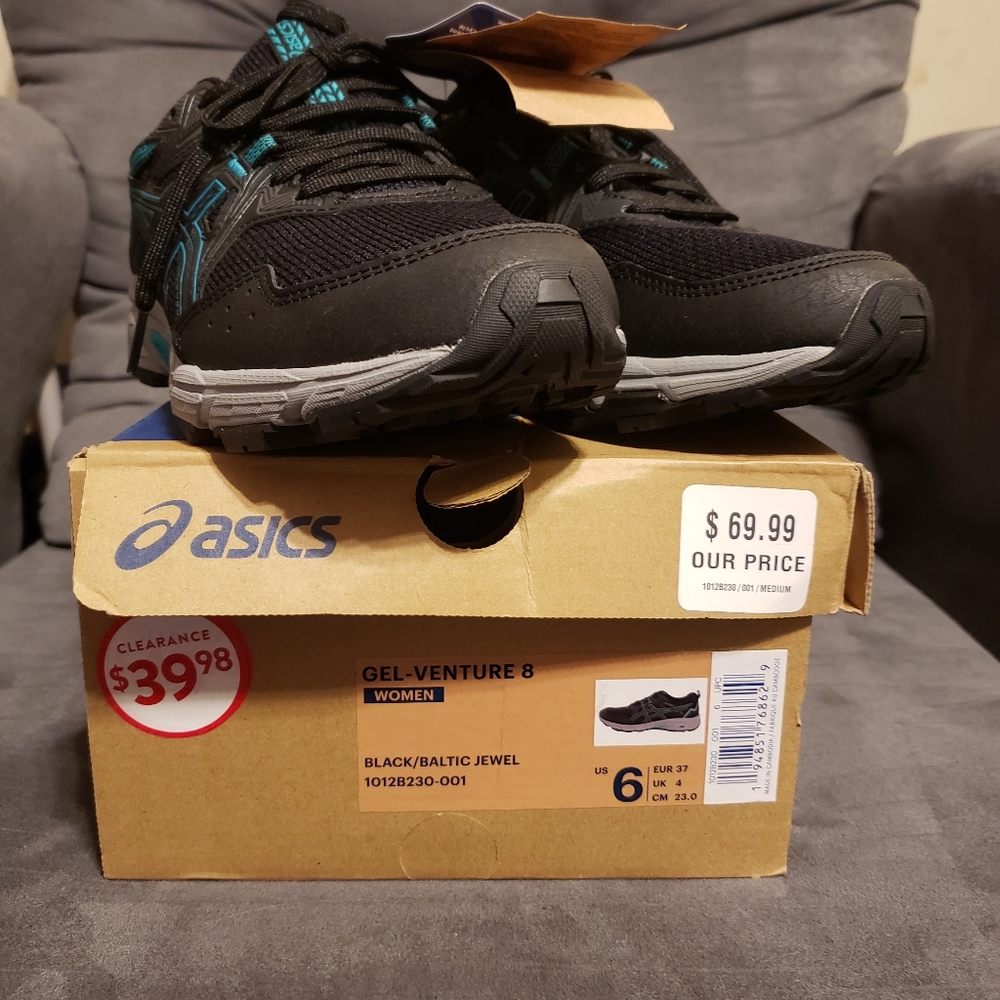 Brand New Asics womans shoes